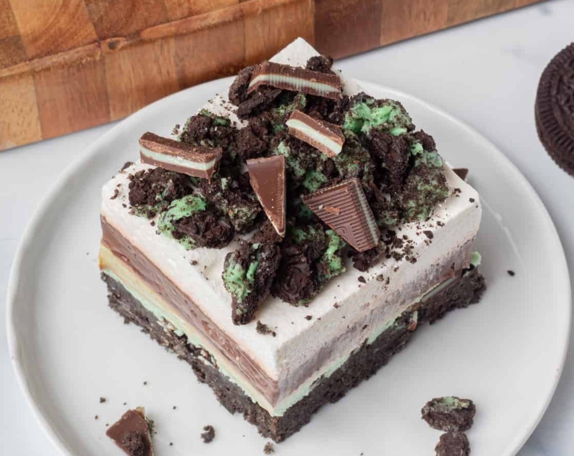 Chocolate Mint Dream Bars suggested serving