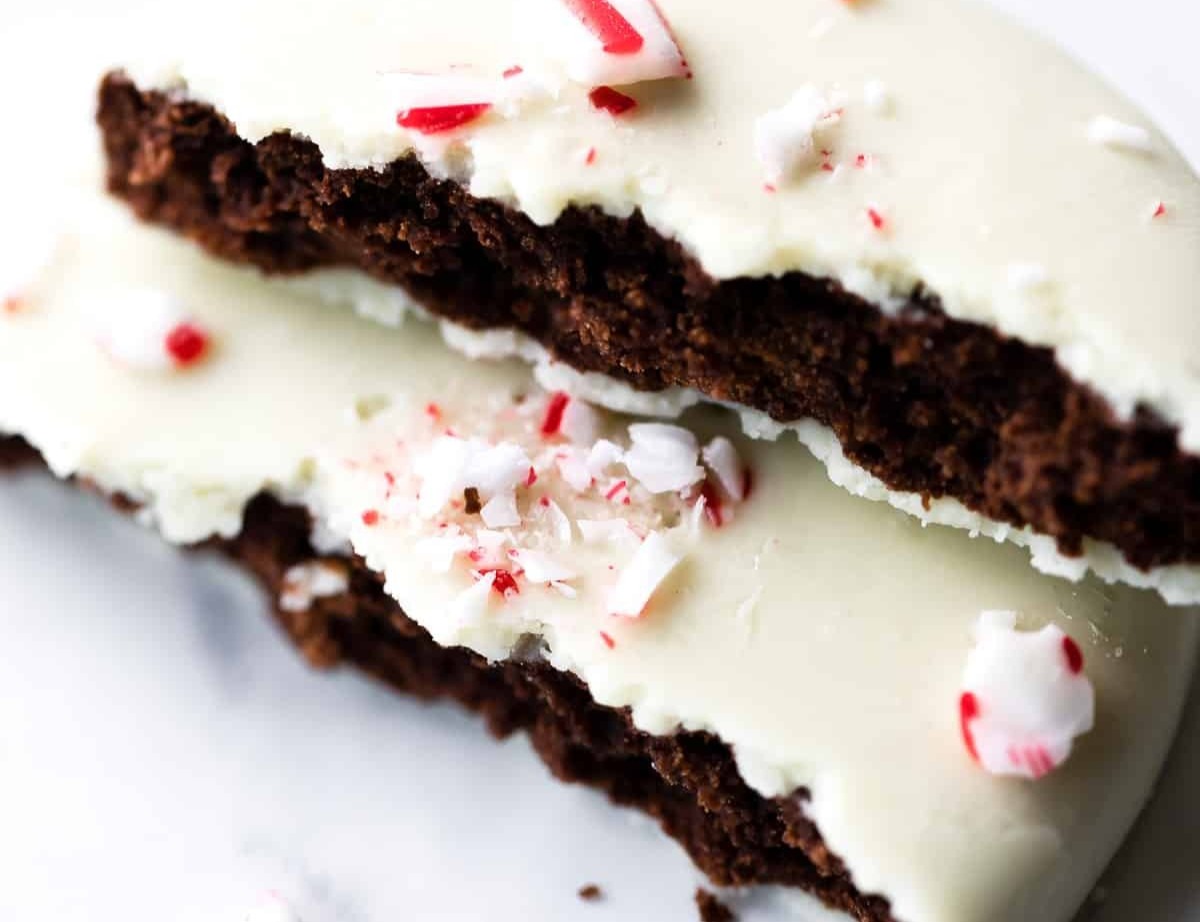 Peppermint Bark Cookies suggested serving